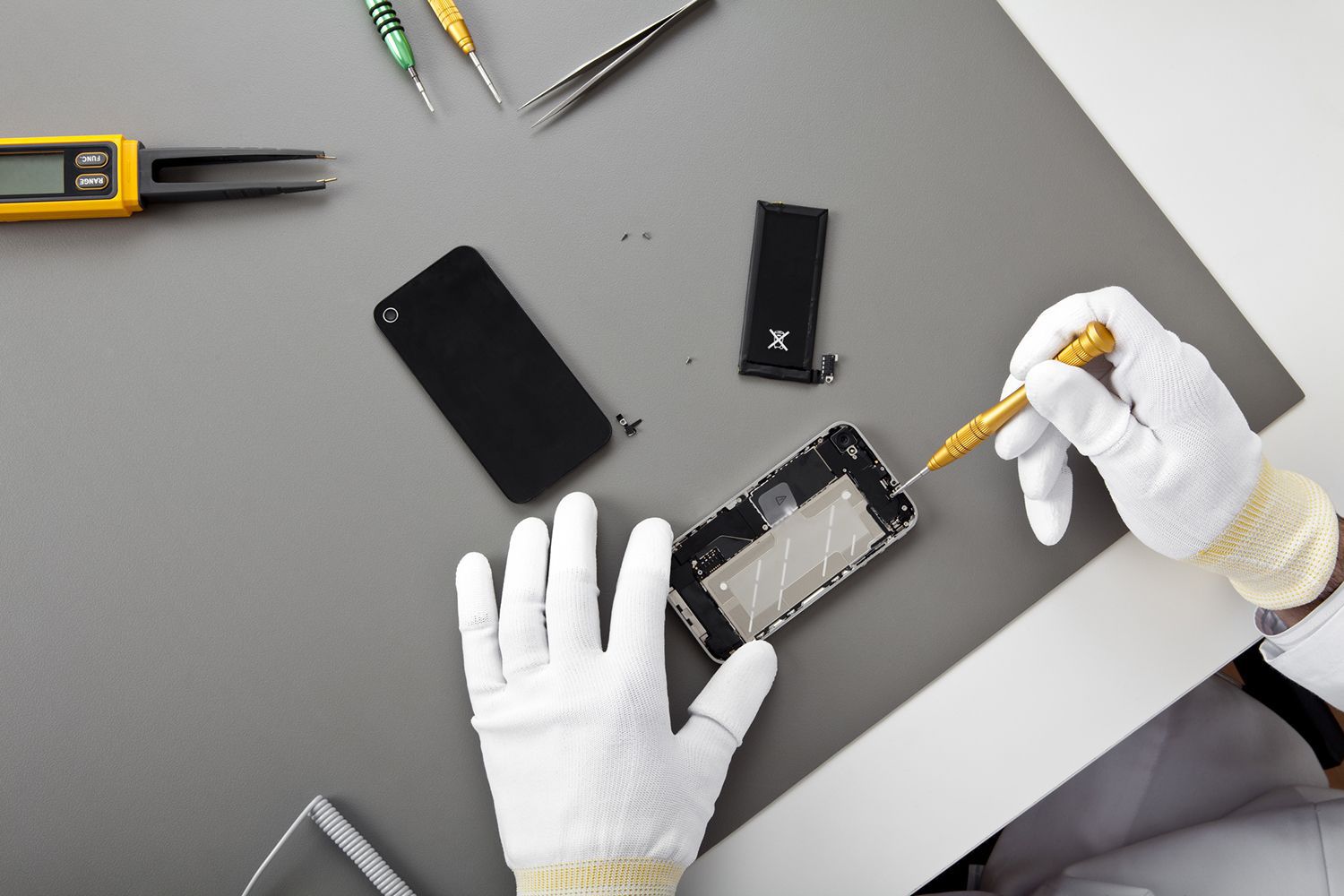 Android Smartphone Battery Replacement